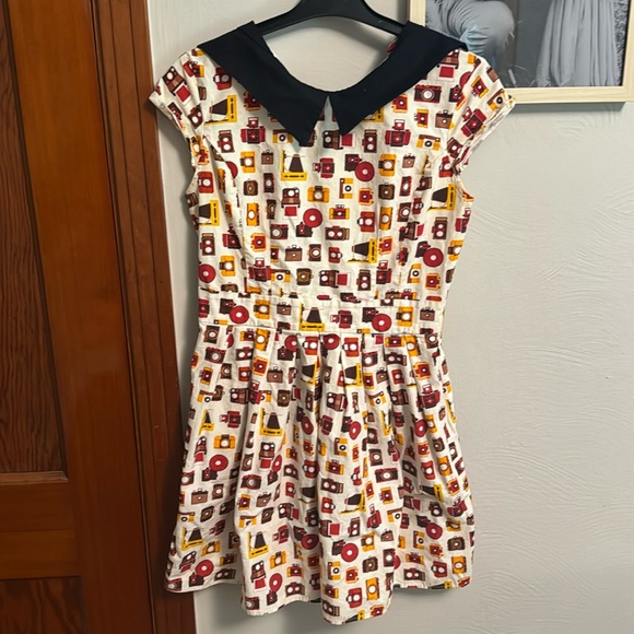 ModCloth Fervour Camera dress - Picture 2 of 3